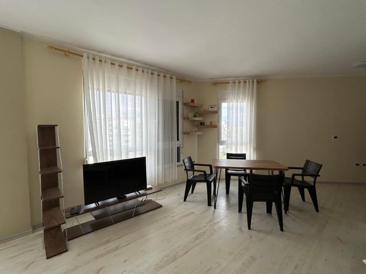 Apartment In Qerret Golem  Eksteriør bilde